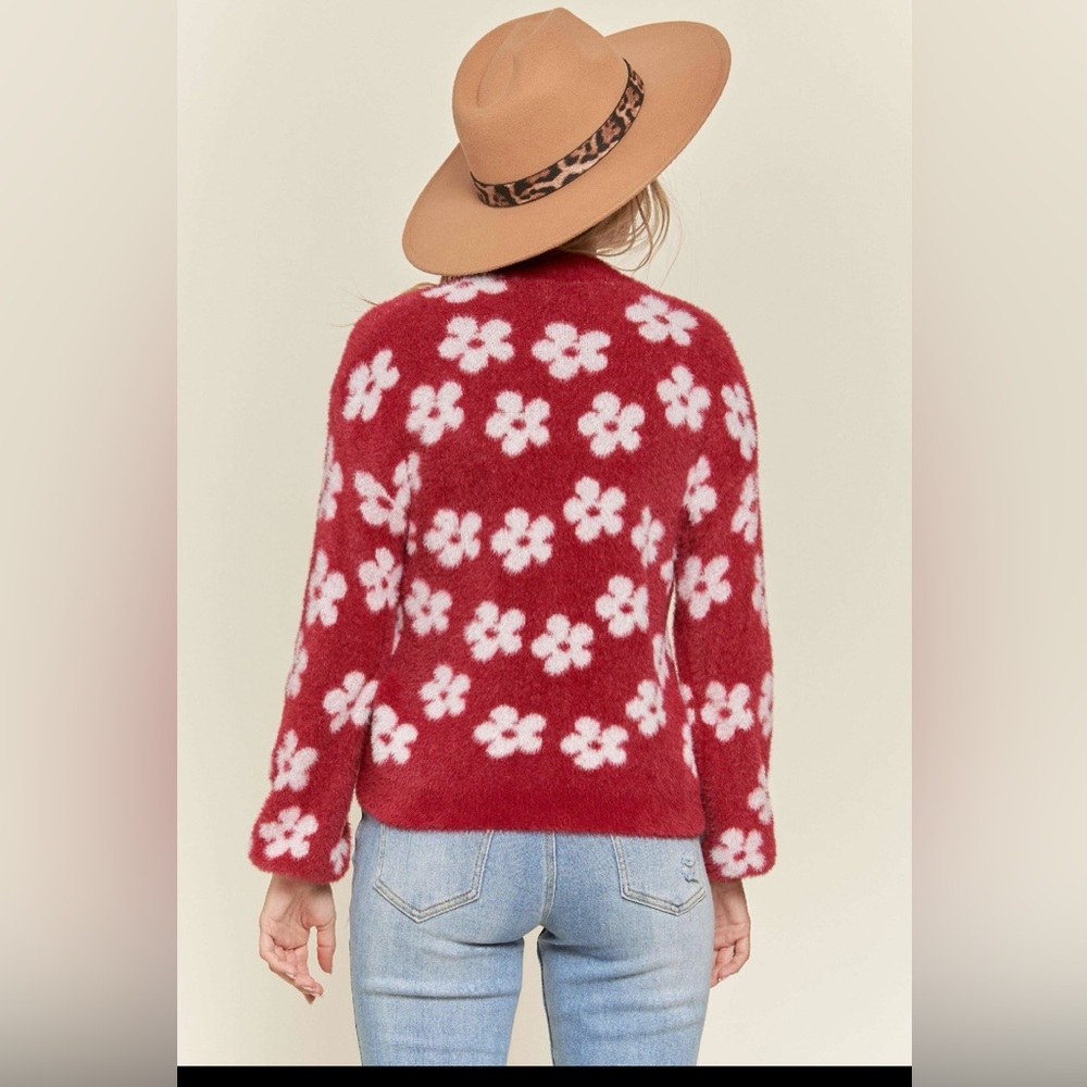 NWT Boutique Mae Fuzzy Floral Cropped Cardigan Sweater - Picture 5 of 6